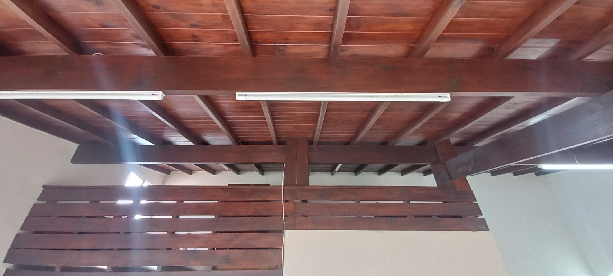 Casa 3 ambientes en PH, con parque y terraza