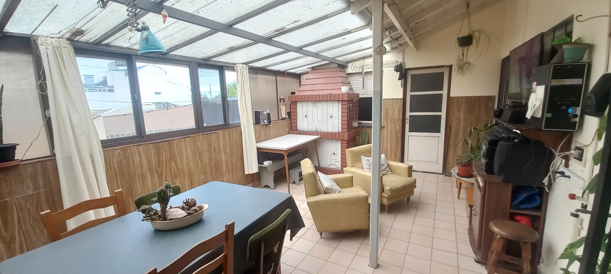 Venta en Block: Departamento + Local comercial 