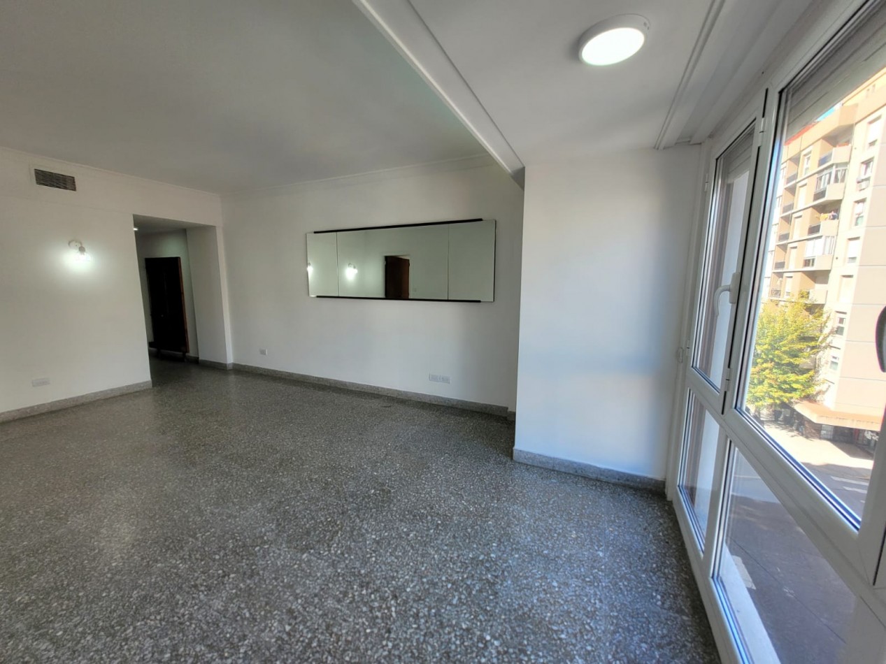 Venta departamento 3 ambientes, Mar del Plata 